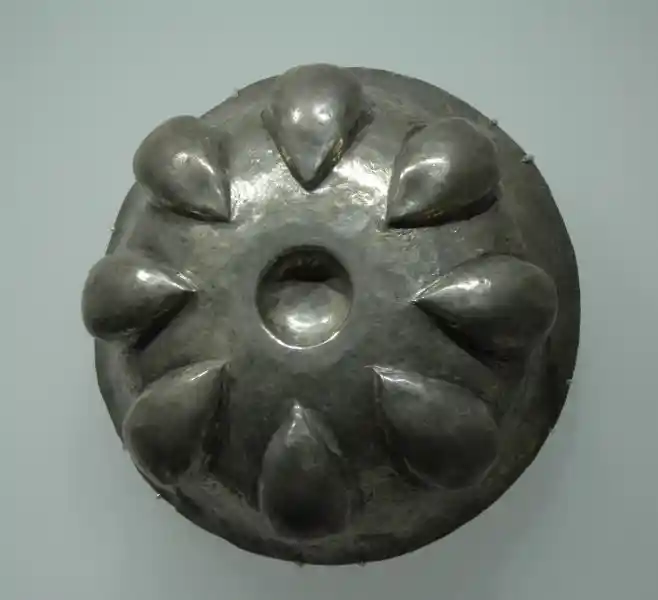 Phiale with a solar symbol at the back